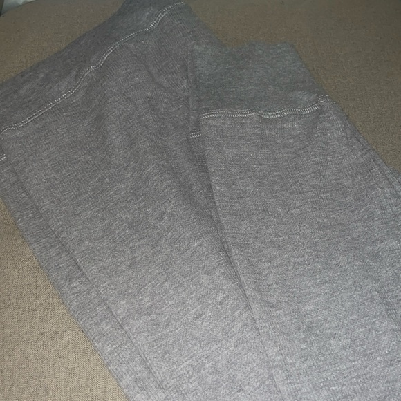 Women's Warm Essentials by Cuddl Duds Gray Waffle Thermal Leggings. NWOT. - Picture 3 of 5